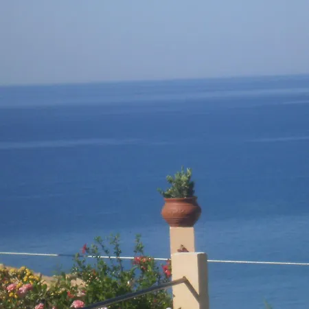 Alkioni Trapezaki (Kefalonia)